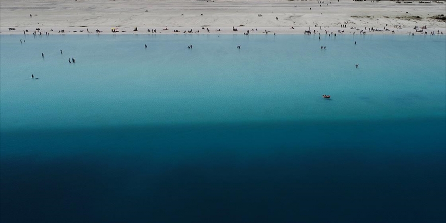Salda Gölü Bu Yıl Da Ziyaretçilerini 'Büyülüyor'