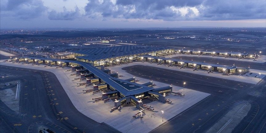 İstanbul Havalimanı'nın 42 Aylık Serüveni Kitap Oldu