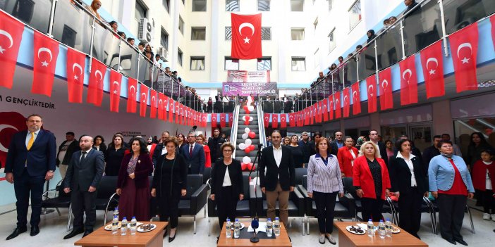 Cumhuriyetin 100'ncü Yılına Doğru 100 Çocuk Sanatla Buluşacak