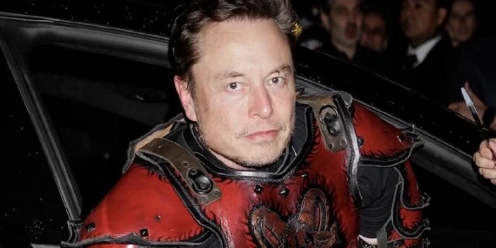 Elon Musk, savaş kılıçlarını çekti