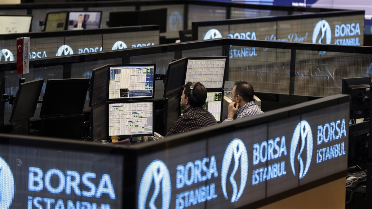 Borsa Günün İlk Yarısında Rekor Seviyeyi Gördü