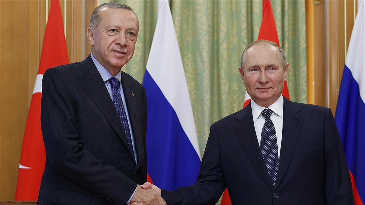 Cumhurbaşkanı Erdoğan, Rusya Devlet Başkanı Putin İle Tahıl Sevkiyatını Görüştü