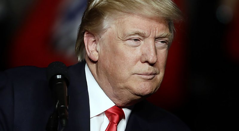 DONALD TRUMP, AMERİKAN ŞİRKETLERİNİN ÇİNLİ TEKNOLOJİ DEVİ HUAWEI'YE DONANIM SATMASININ ÖNÜNÜ AÇACAĞINI SÖYLEDİ