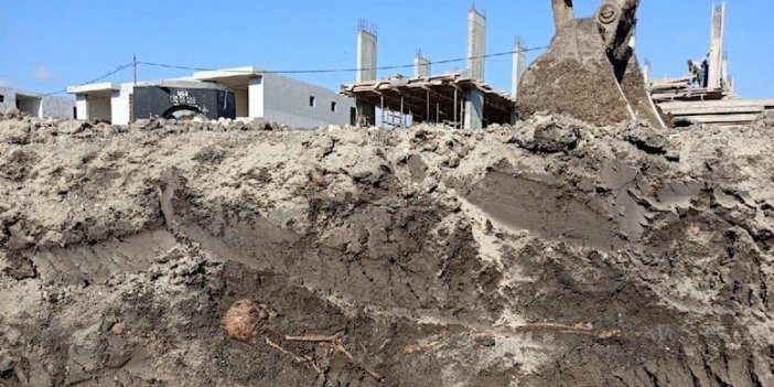 İnşaattan peş peşe iskeletler çıktı