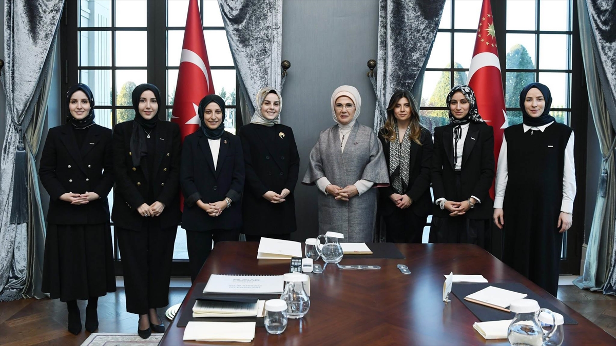 Emine Erdoğan, Müsiad Kadın Komitesi Üyeleriyle Bir Araya Geldi