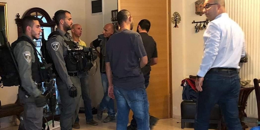 İsrail Polisi Kudüs İşleri Bakanı Fadi El-hedmi'yi Gözaltına Aldı