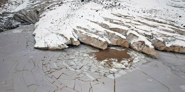 Hakkari'deki Cilo Buzullarında Erime Artarak Devam Ediyor