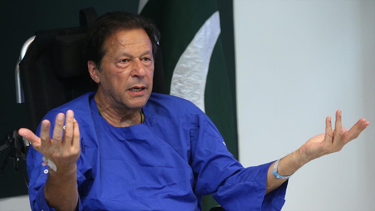 Pakistan'da İmran Han İyileşince Protestolara Başlayacağını Açıkladı