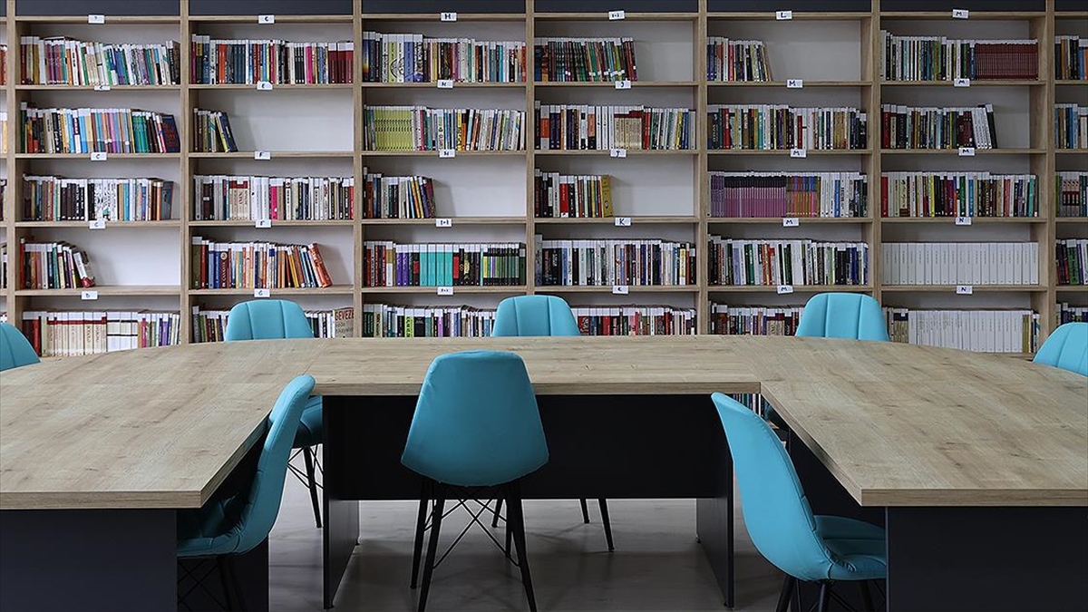 Okul Kütüphanelerindeki Kitap Sayısı 103 Milyonu Aştı