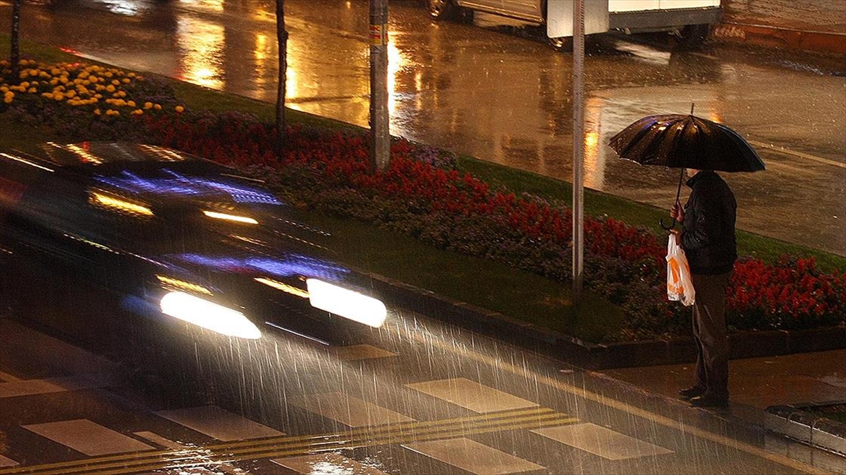 Adana Ve Hatay İçin Kuvvetli Yağış Uyarısı