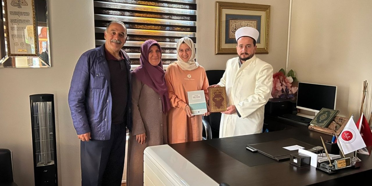 Kocaeli'de Kolombiyalı öğrenci Müslüman oldu