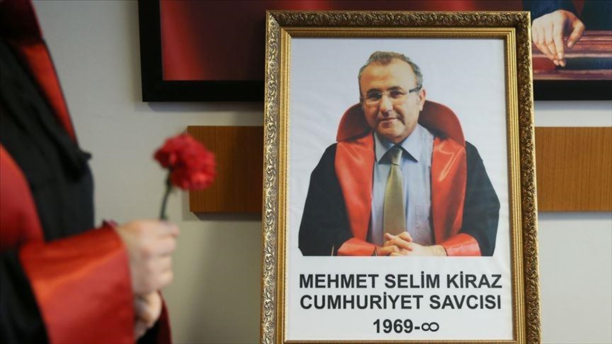 Şehit Savcı Mehmet Selim Kiraz Anısına Makale Yarışması Düzenlenecek