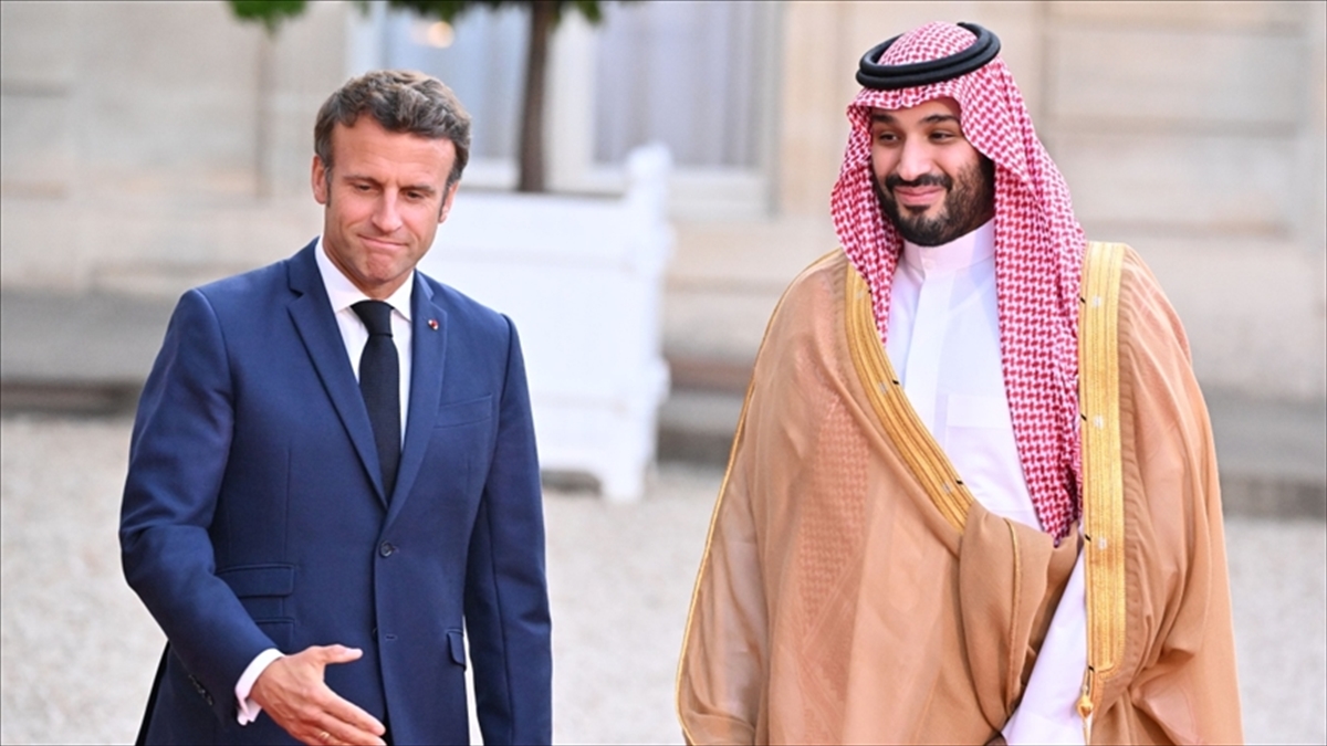 Suudi Arabistan Veliaht Prensi Bin Selman, Macron İle Bölgesel Gelişmeleri Görüştü