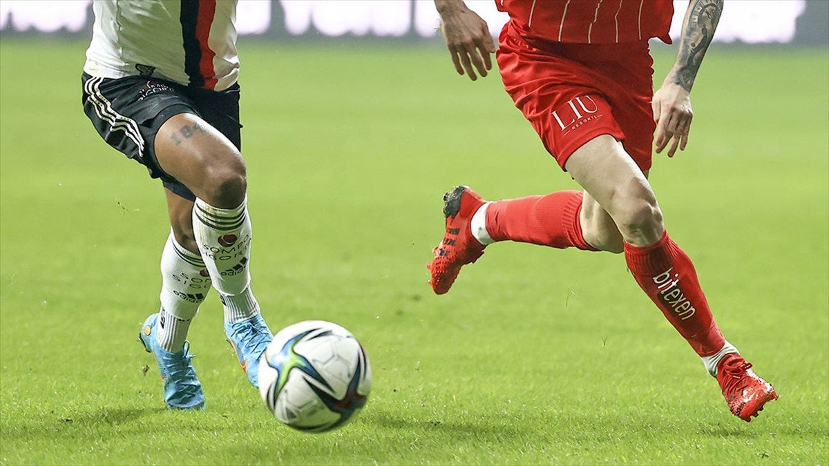 Beşiktaş-fraport Tav Antalyaspor Maçı İleri Bir Tarihe Ertelendi