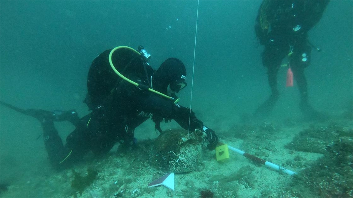 Yalova Emniyetinin Kurbağa Adamları, Dalışta Antik Kent Kalıntılarına Rastladı
