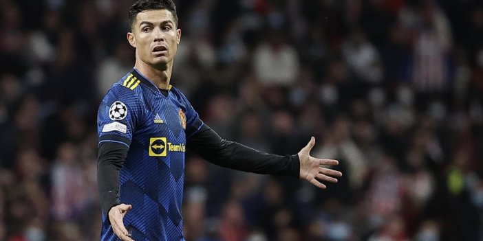 Ronaldo, Manchester United'da İhanete Uğradığını Düşünüyor