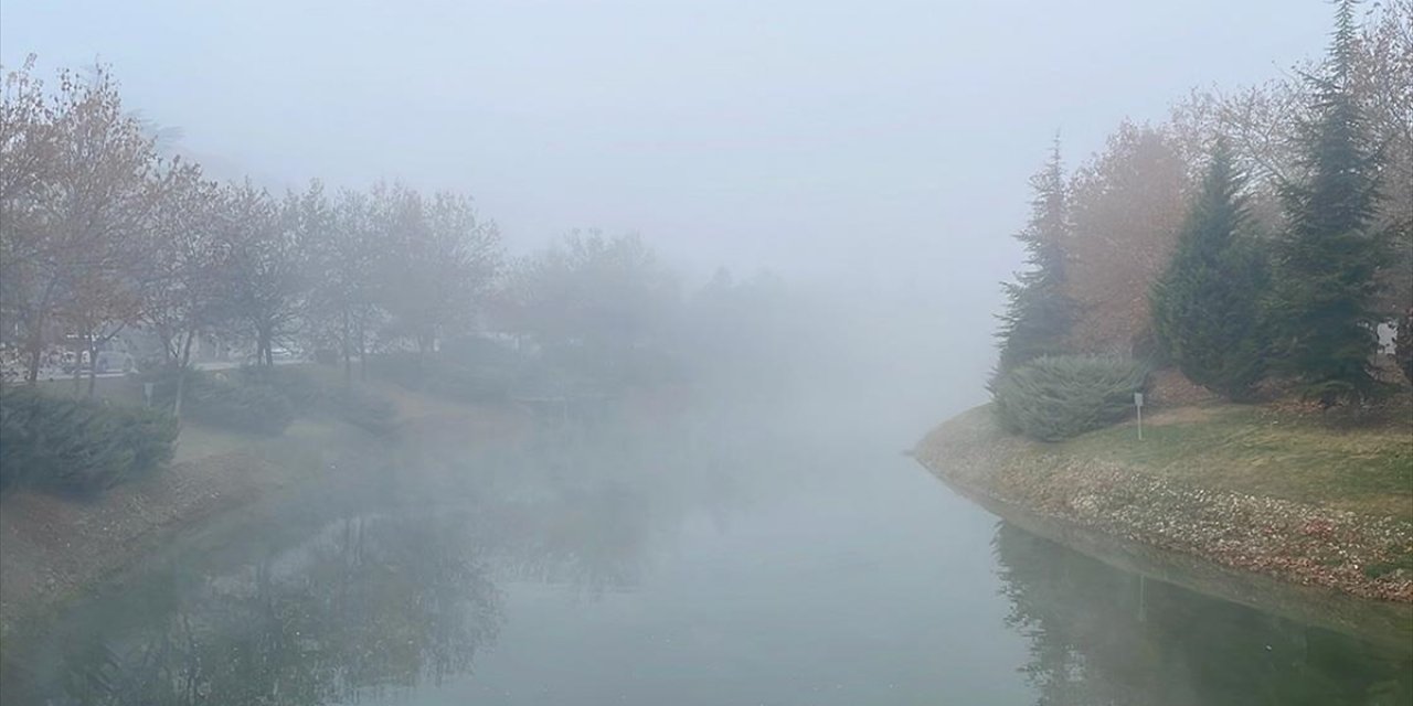 Eskişehir'de Soğuk Hava, Sis Ve Buzlanmaya Neden Oldu