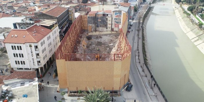 Kent Meydanı Projesi Hazır, HBB Tapusunu Aldı, Antakya Belediyesinin Ödeme Yapması Bekleniyor