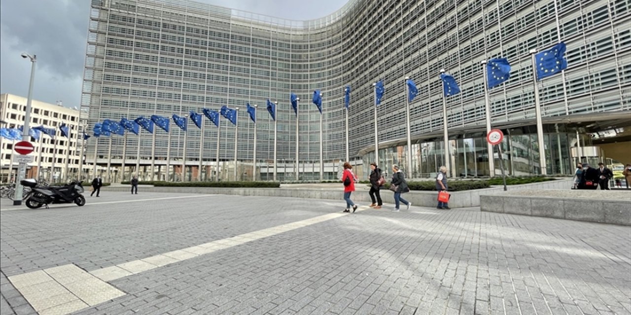 Ab, Polonya'ya Füze Düşmesi Olayından Rusya'nın Saldırılarını Sorumlu Tuttu