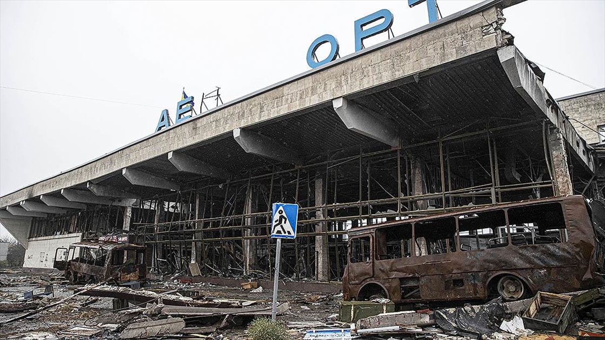 Herson Uluslararası Havalimanı "askeri Araç Mezarlığına" Döndü