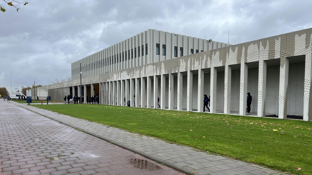 Ukrayna'da 2014'te Düşürülen Uçakta Ölenlerin Yakınları, Mahkemenin Kararından Memnun