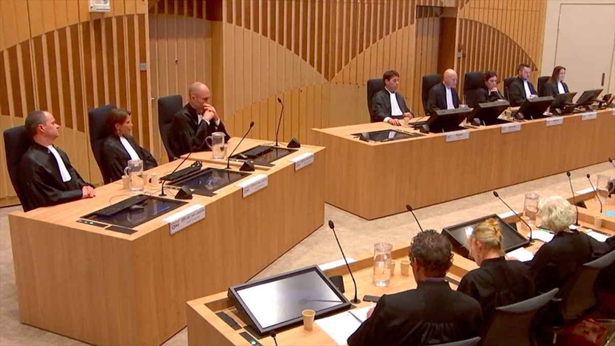 Ukrayna'da Düşürülen Malezya Uçağı Davasında 3 Sanığa Müebbet Hapis