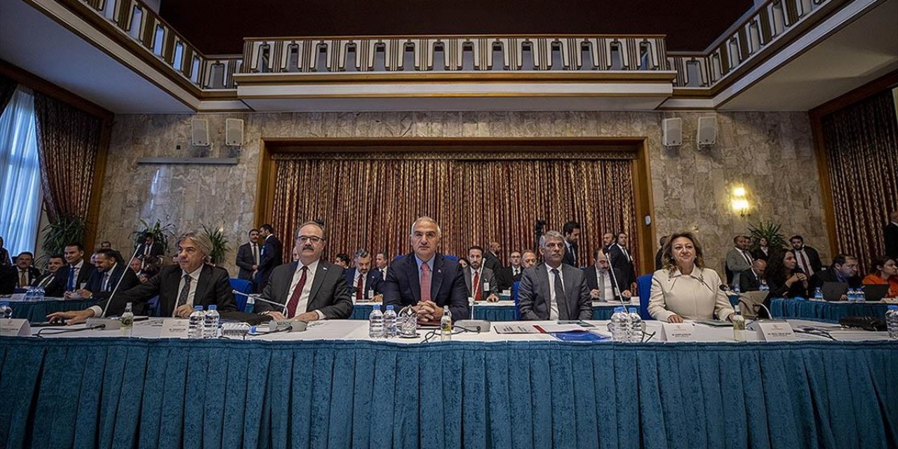 Bakan Ersoy: Cemevleri, Kültür Ve Turizm Bakanlığına Bağlanmadı