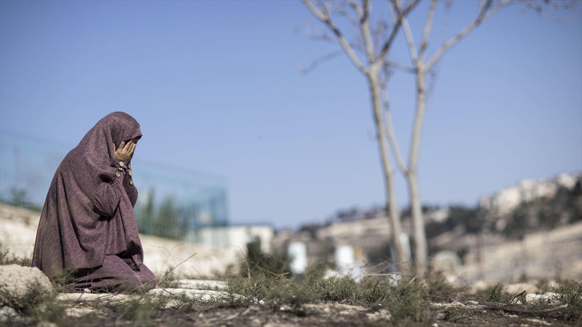 "Sahte Mezarlarla" İsrail’i Protesto Ettiler