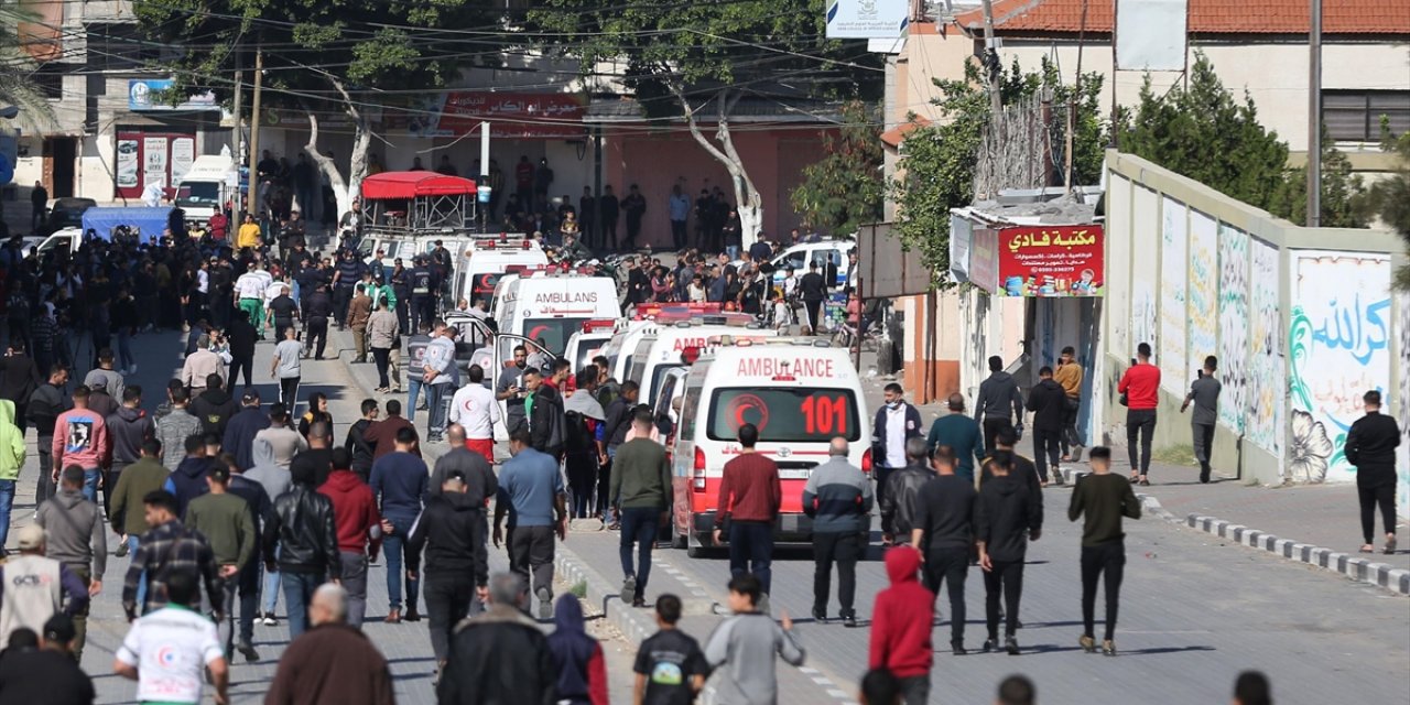 Filistin'in Cebaliya Mülteci Kampı'ndaki Yangında Hayatını Kaybedenler Son Yolculuğuna Uğurlandı