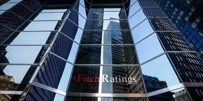 Fitch, Türkiye'nin Kredi Notunu Teyit Etti