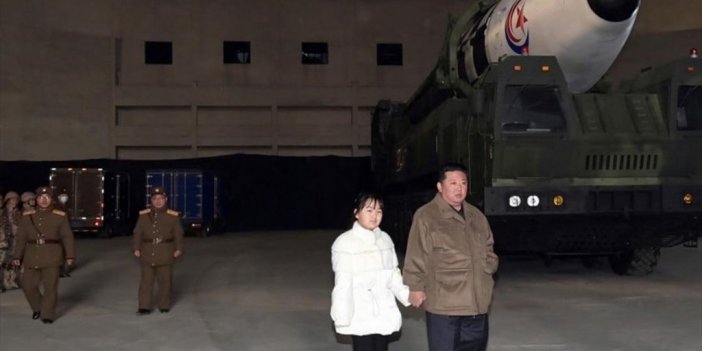 Kuzey Kore Lideri, Kıtalararası Füze Denemesinde İlk Defa Kızıyla Görüntülendi