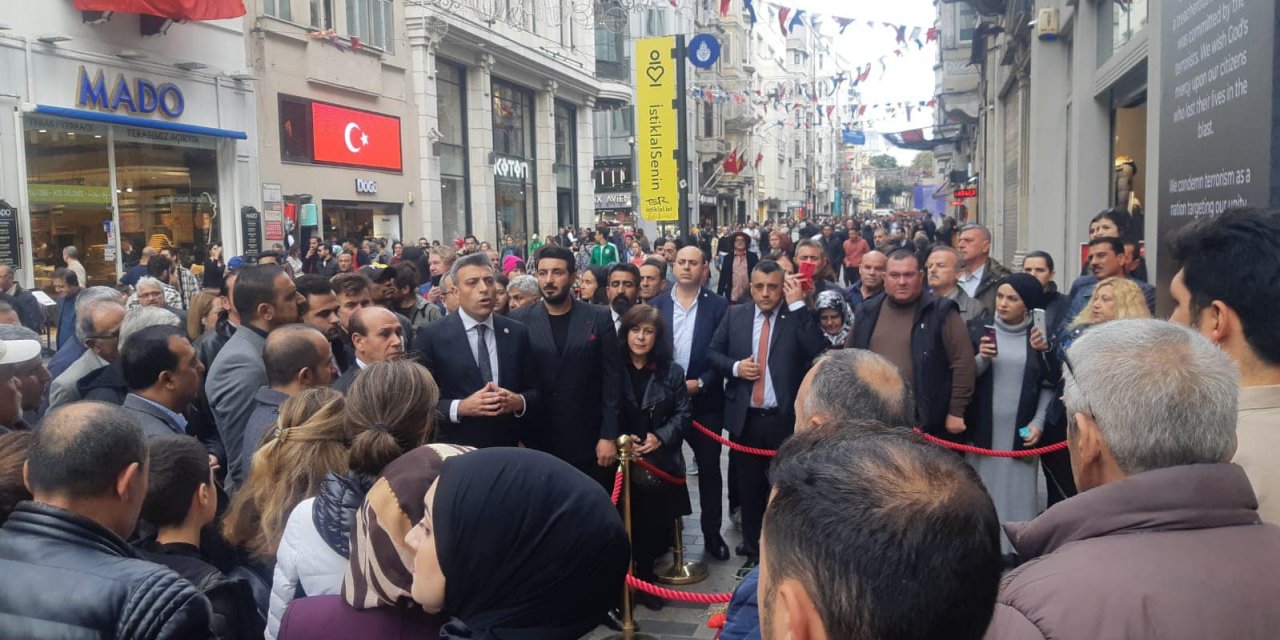 Öztürk Yılmaz İstiklal Caddesi esnafını ziyaret etti! Ülkemizin başı sağ olsun!