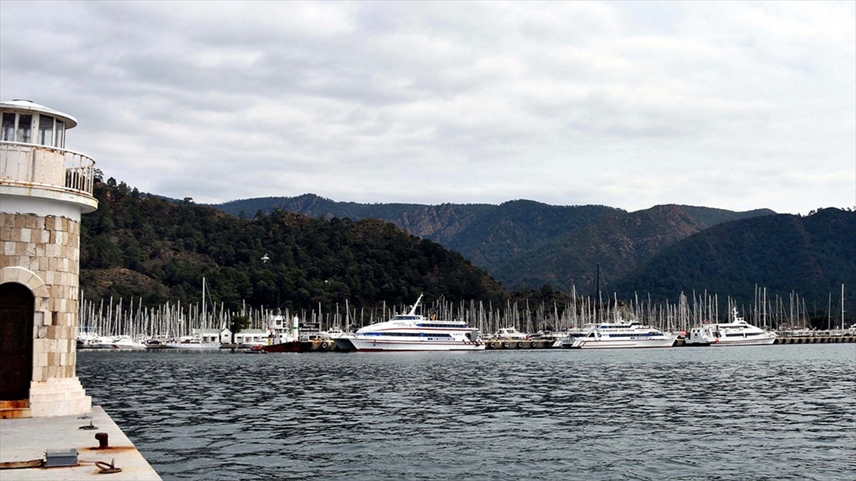 Marmaris-Rodos Feribot Seferleri Olumsuz Hava Koşulları Nedeniyle Karşılıklı İptal Edildi