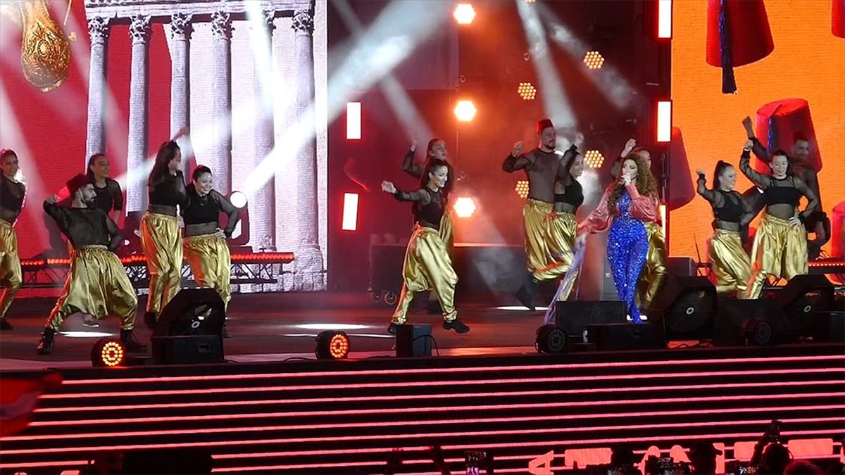 Katar'da, 2022 Dünya Kupası Boyunca Devam Edecek Fıfa Fan Festivali Başladı