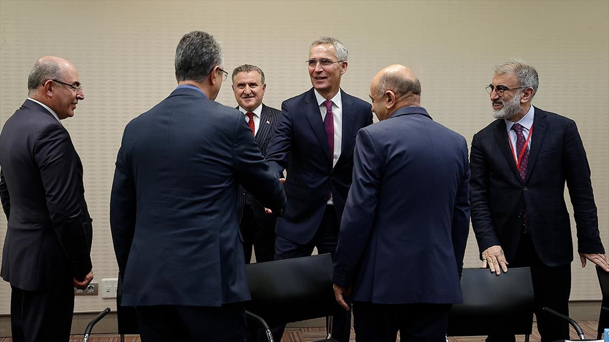 Nato Genel Sekreteri Stoltenberg, Nato Parlamenter Asamblesi Türk Grubu İle Görüştü