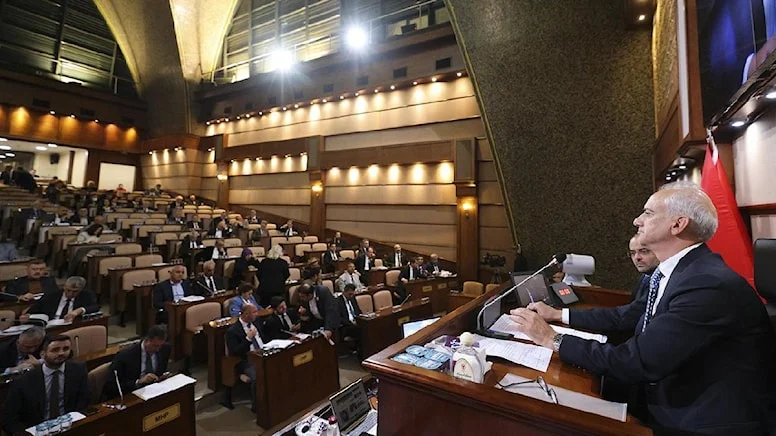 İBB Meclisi’nde isim tartışması: 15 Temmuz’da şehit düşen bir kişinin bile adı verilmemiş