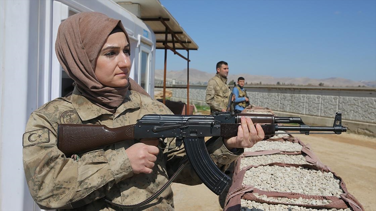 Şehit Babasının İzinden Giden Kadın, Güvenlik Korucusu Oldu