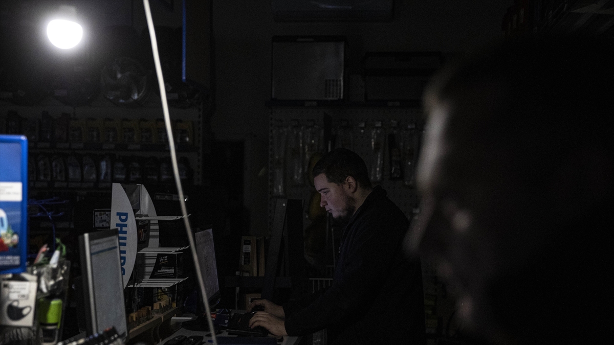 Ap, Ukrayna'daki Elektrik Sorununa Karşı "umut Jeneratörleri" Girişimi Başlattı