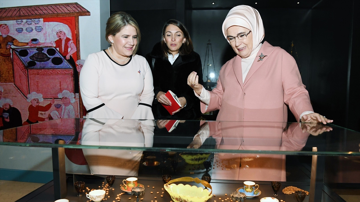 Emine Erdoğan, Küba Devlet Başkanı Bermudez'in Eşi Lis Cuesta Peraza İle Bir Araya Geldi