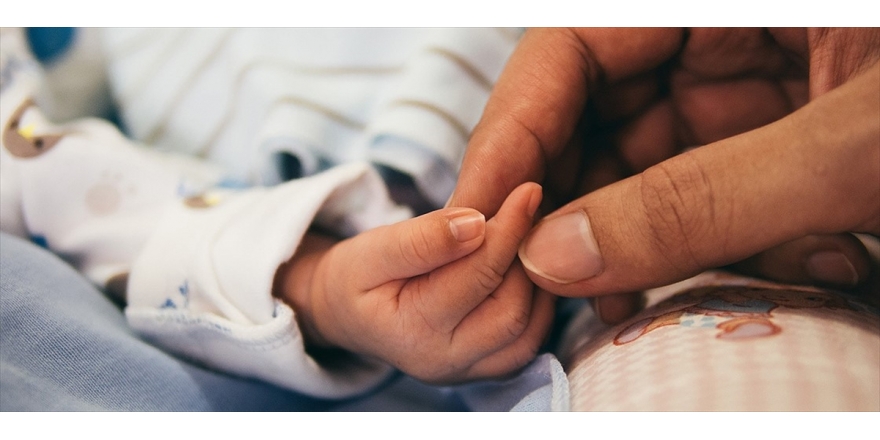 Bebeklerin Kimlikleri Pilot İllerde Evlere Gönderilmeye Başlandı