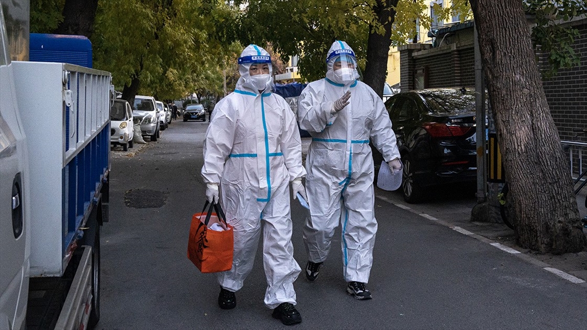 Avrupa İlaç Kurumu: Kovid-19 Salgınının Devam Ettiğini Düşünüyoruz