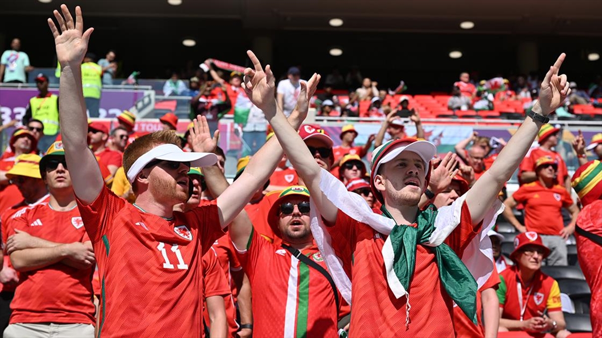 2022 Dünya Kupası'nda Taraftarlar Havaya Girdi