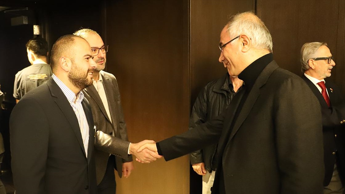 Ak Parti Heyeti Kanada’da Türklerle Bir Araya Geldi