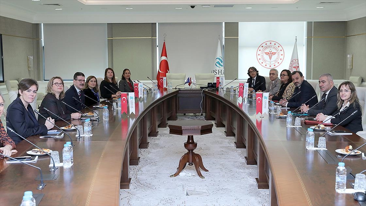 Yabancı Üniversite Öğrencileri, Ülkelerinde Türkiye'nin "gönüllü Sağlık Elçileri" Olacak