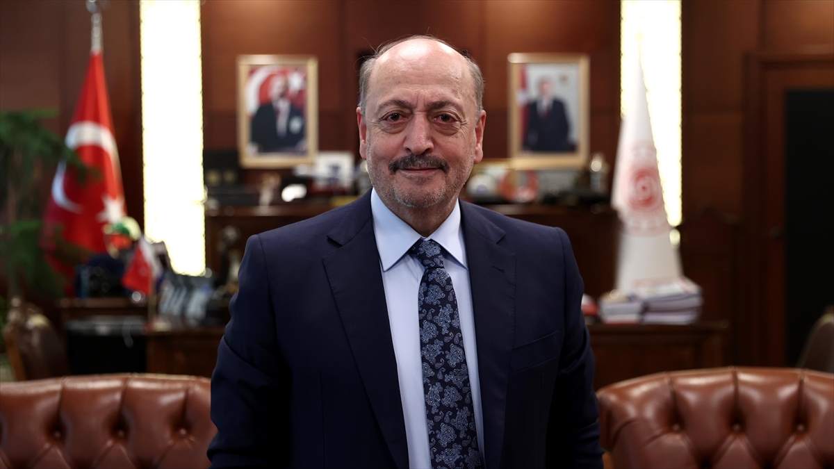 Bakan Bilgin: Kadro Düzenlemesi Sözleşmelilerin Neredeyse Yüzde 100'ünü Kapsıyor