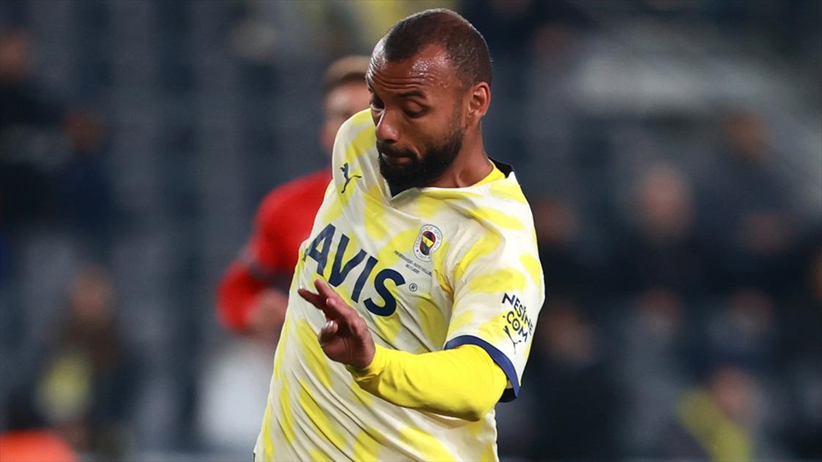 Sakatlanan Joao Pedro'nun Durumu İlerleyen Günlerde Belli Olacak