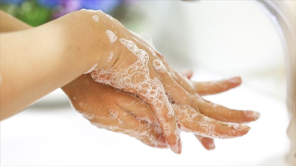 'Solunum Yolu Enfeksiyonlarına Karşı Kovid-19 Önlemlerinin Sürdürülmesi' Önerisi