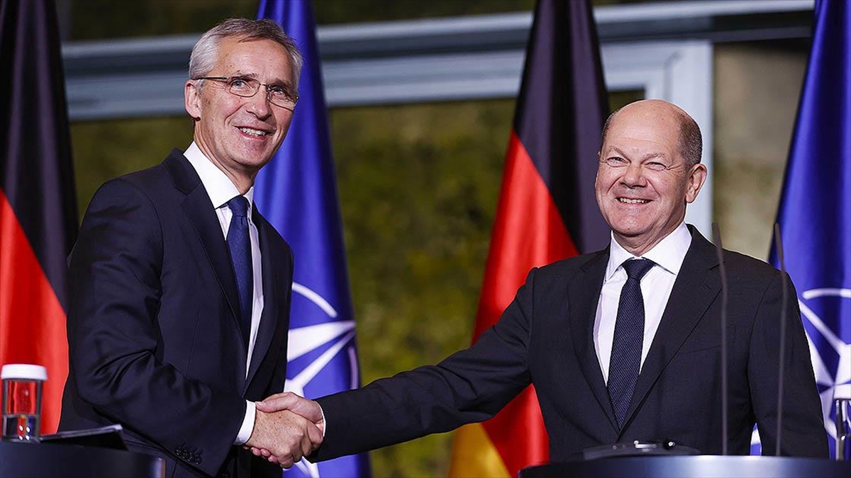 Nato Genel Sekreteri Stoltenberg: Polonya'nın Güvenliğini Güçlendirmek İstiyoruz