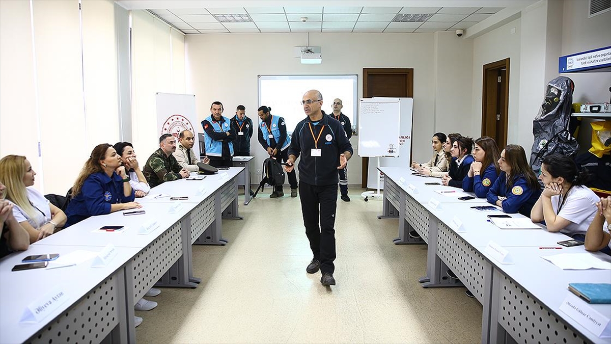 Azerbaycan'da, Türkiye'nin Katkılarıyla "Ulusal Medikal Kurtarma Ekibi Birimi" Kurulacak