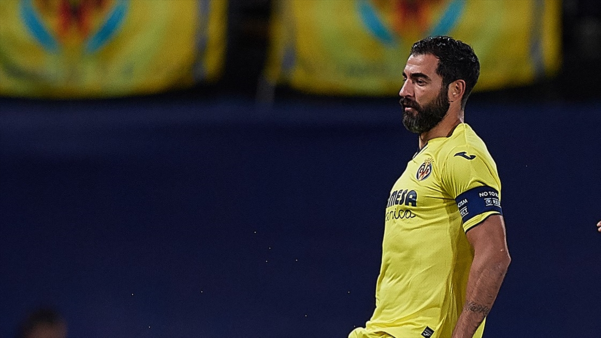 İspanyol Oyuncu Raul Albiol, Türk Futbolunun Avrupa'da Eski Günlerine Döneceğine İnanıyor